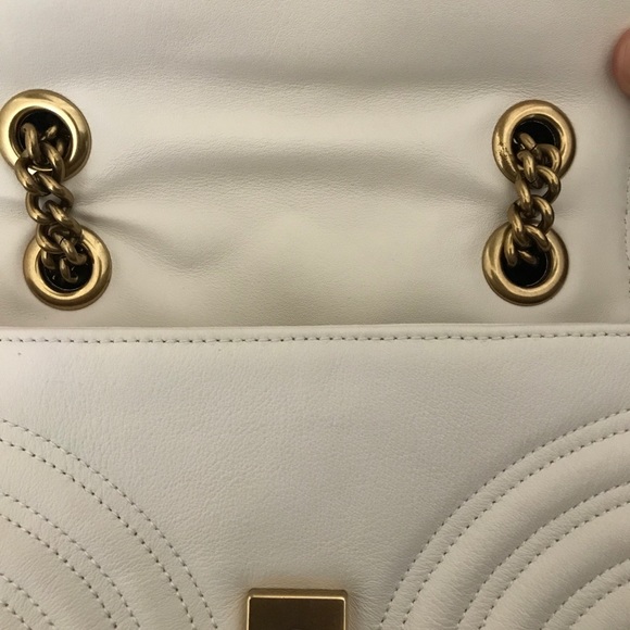 Gucci Marmont Handbag - Picture 4 of 7